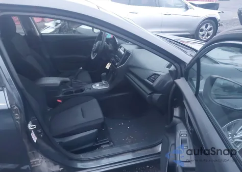 2018 Subaru Impreza 2.0I Premium from USA, damaged, VIN 4S3GKAB61J3610618